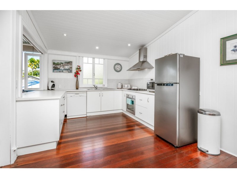 6 Brisbane Street, Parramatta Park QLD 4870