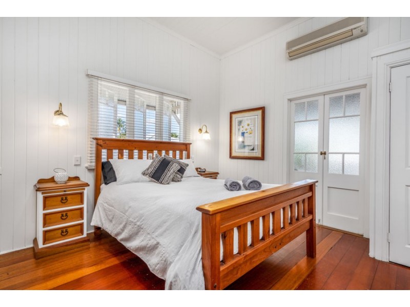 6 Brisbane Street, Parramatta Park QLD 4870