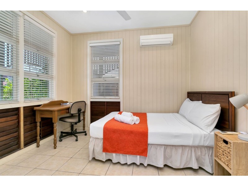 4/9 Grimshaw Street, Parramatta Park QLD 4870