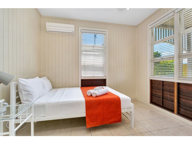 4/9 Grimshaw Street, Parramatta Park QLD 4870