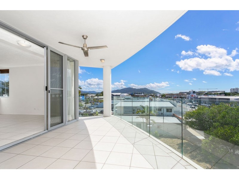 401/23-27 Mcleod Street, Cairns City QLD 4870