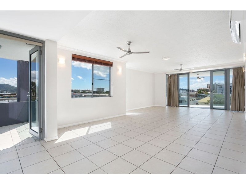 401/23-27 Mcleod Street, Cairns City QLD 4870