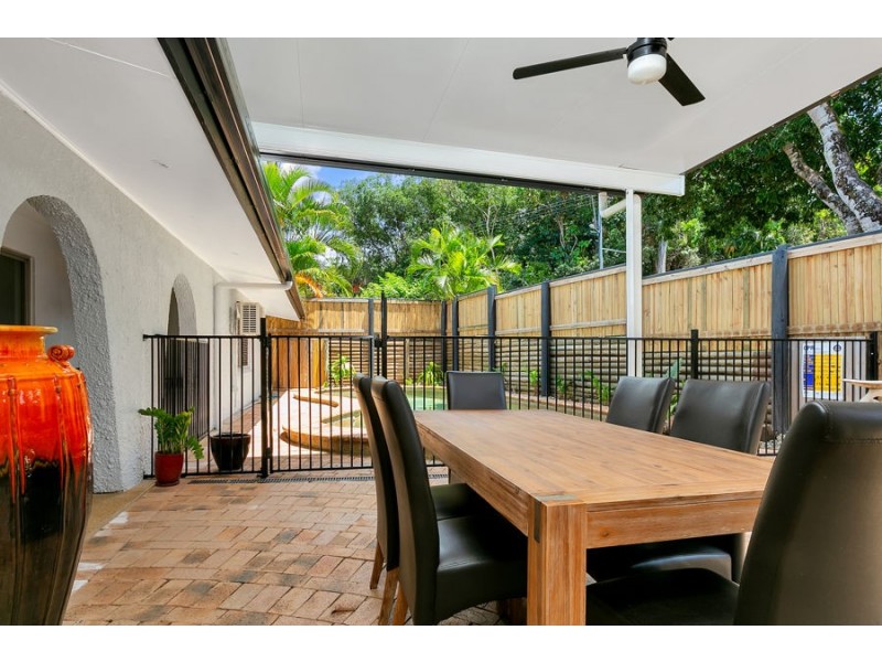 5 McKinlay Street, Whitfield QLD 4870