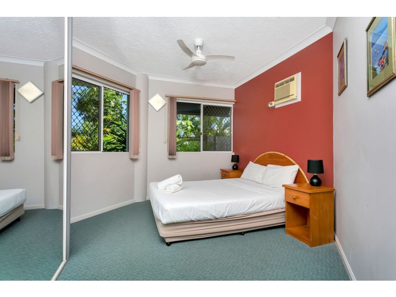 3 17a Upward Street, Cairns City QLD 4870