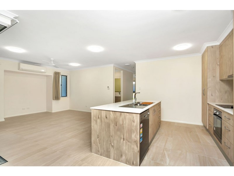 3 Ainscow Drive, Bentley Park QLD 4869
