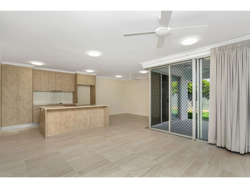 3 Ainscow Drive, Bentley Park QLD 4869