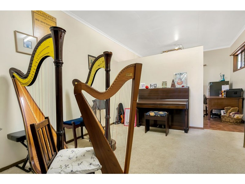 12 Ajax Close, Edmonton QLD 4869