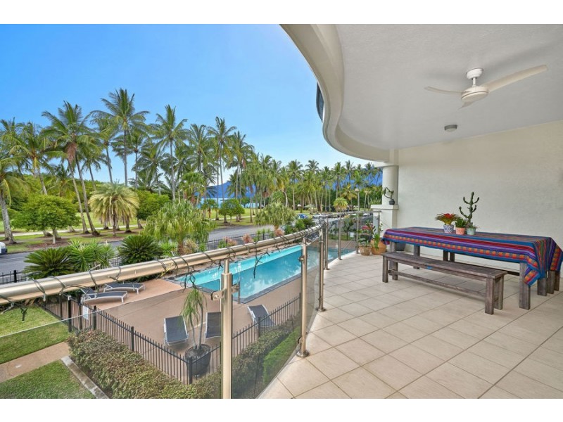 11 285-291 Esplanade, Cairns North QLD 4870