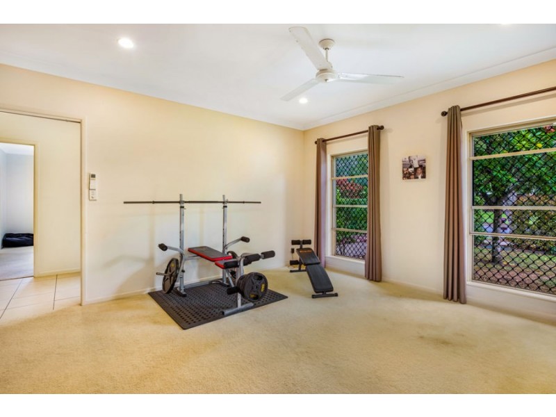 91 Gamburra Drive, Redlynch QLD 4870