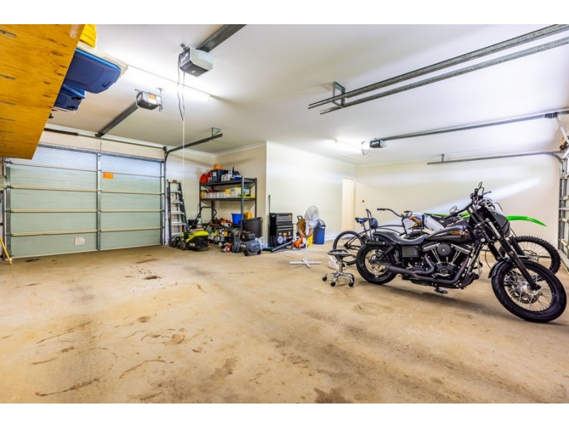 91 Gamburra Drive, Redlynch QLD 4870