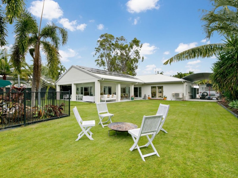 8 Avoca Close, Kewarra Beach QLD 4879