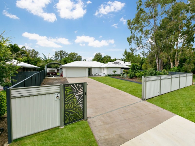 8 Avoca Close, Kewarra Beach QLD 4879