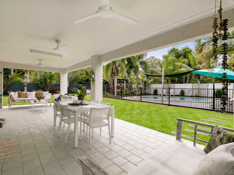 8 Avoca Close, Kewarra Beach QLD 4879