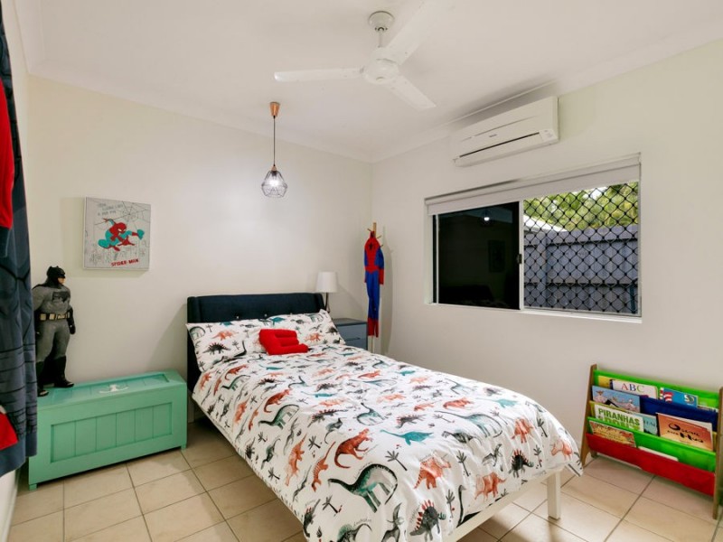 8 Avoca Close, Kewarra Beach QLD 4879