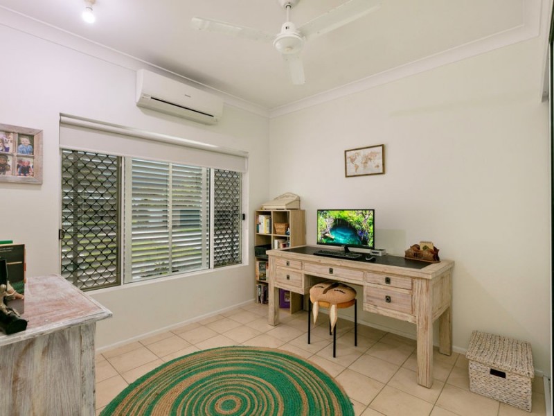 8 Avoca Close, Kewarra Beach QLD 4879