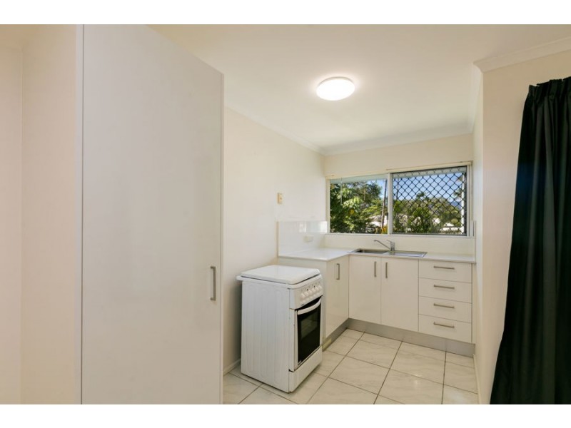 16 192-196 Mann Street, Manunda QLD 4870