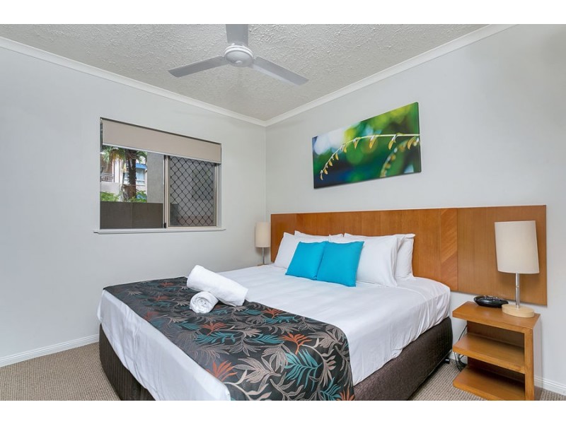 1302/2 Greenslopes Street, Cairns North QLD 4870
