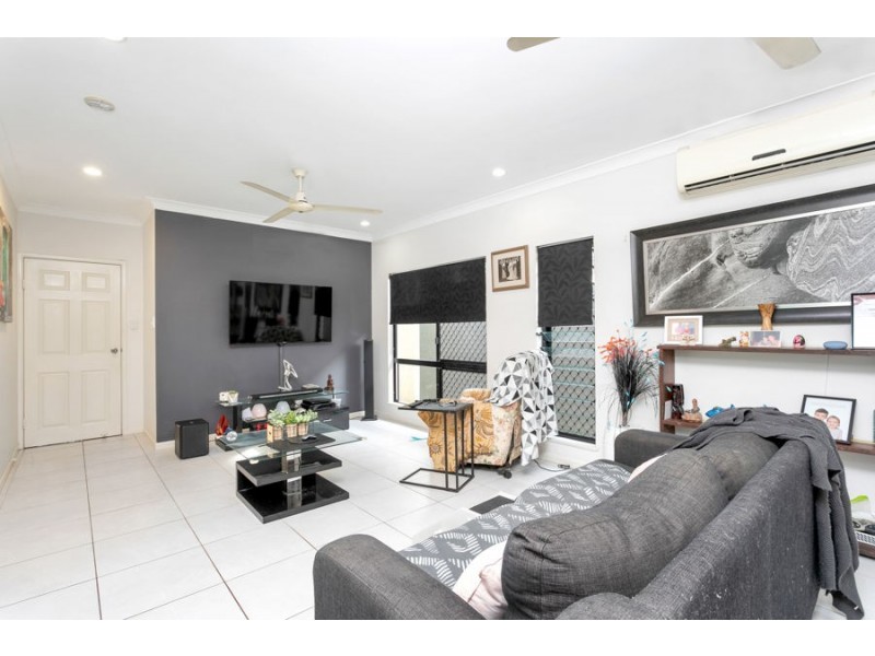 7 Flagstone Terrace, Smithfield QLD 4878