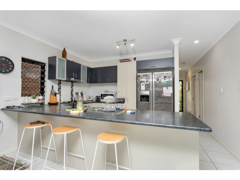 7 Flagstone Terrace, Smithfield QLD 4878