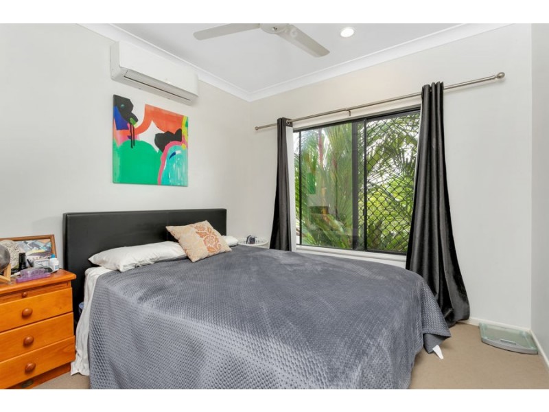 7 Flagstone Terrace, Smithfield QLD 4878