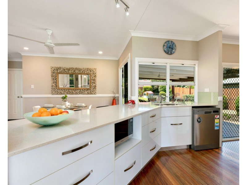 10 Greenford Close, Brinsmead QLD 4870