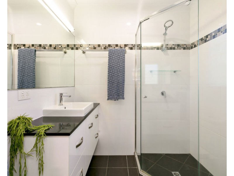 10 Greenford Close, Brinsmead QLD 4870