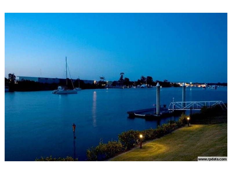 3121 Riverleigh Drive, Hope Island QLD 4212