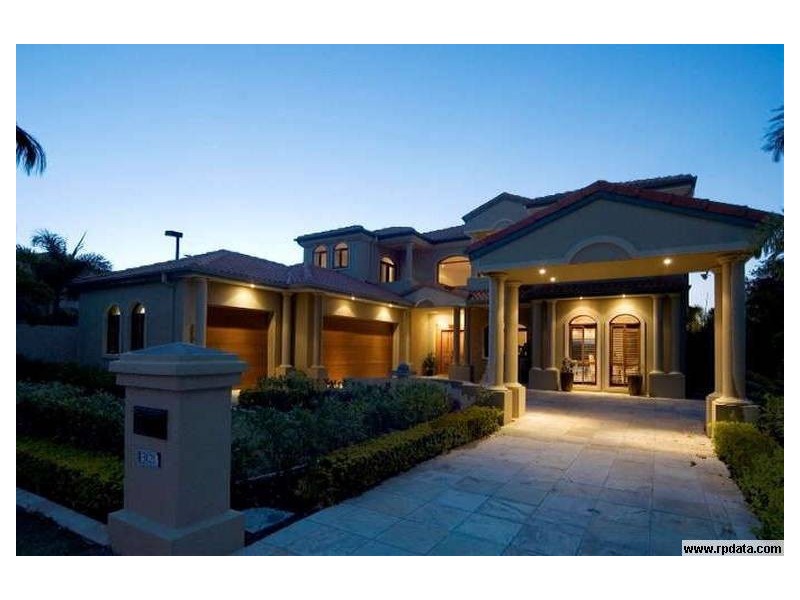 3121 Riverleigh Drive, Hope Island QLD 4212