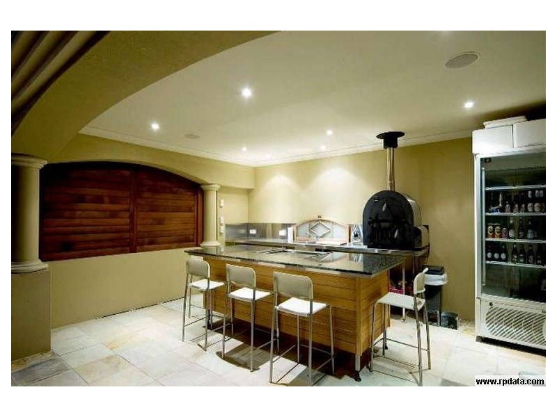 3121 Riverleigh Drive, Hope Island QLD 4212