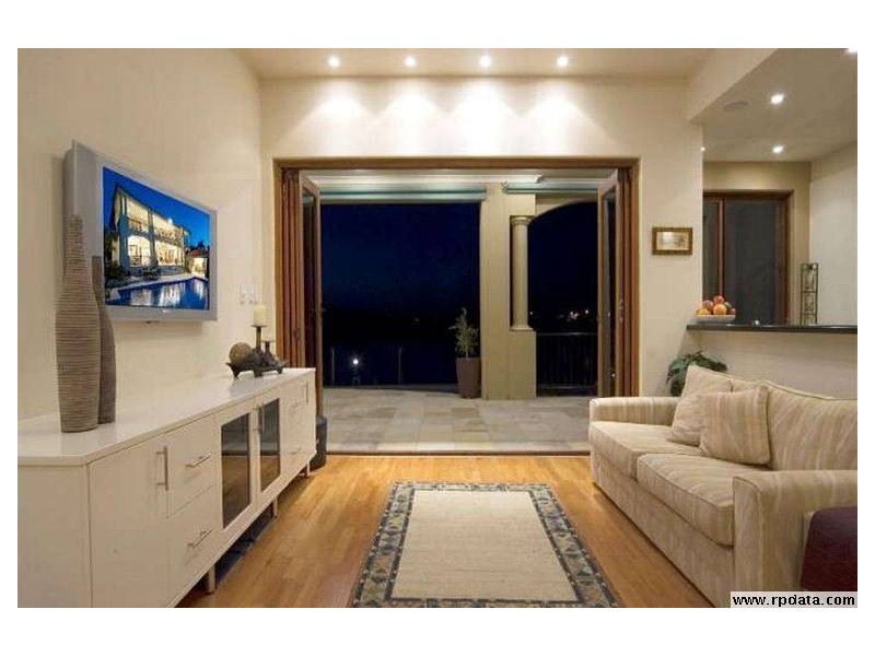 3121 Riverleigh Drive, Hope Island QLD 4212