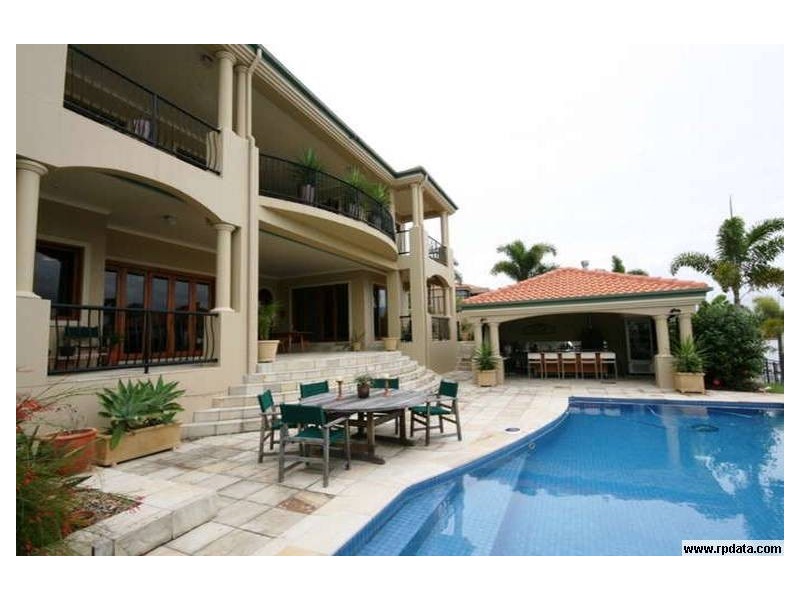 3121 Riverleigh Drive, Hope Island QLD 4212