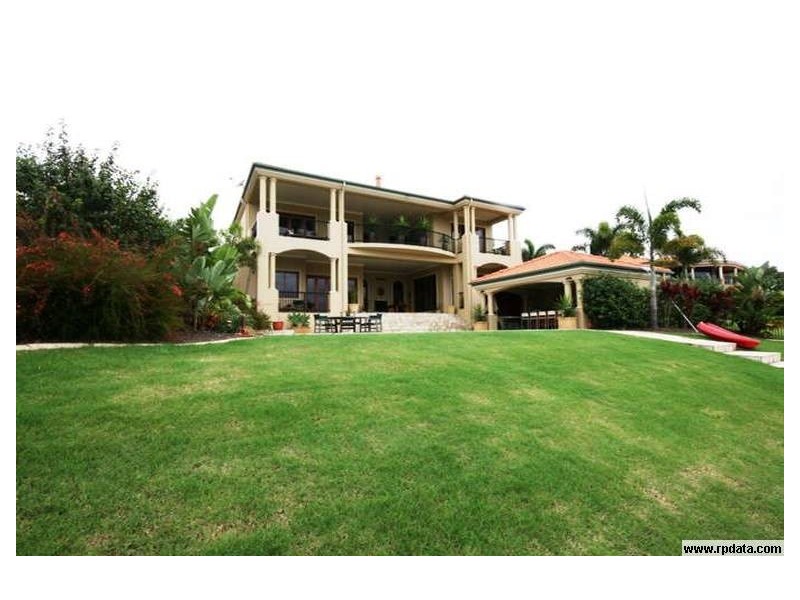 3121 Riverleigh Drive, Hope Island QLD 4212