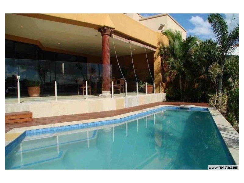 Paradise Point QLD 4216
