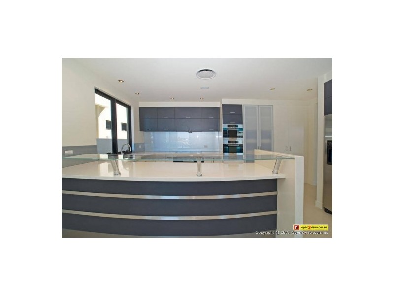 Paradise Point QLD 4216