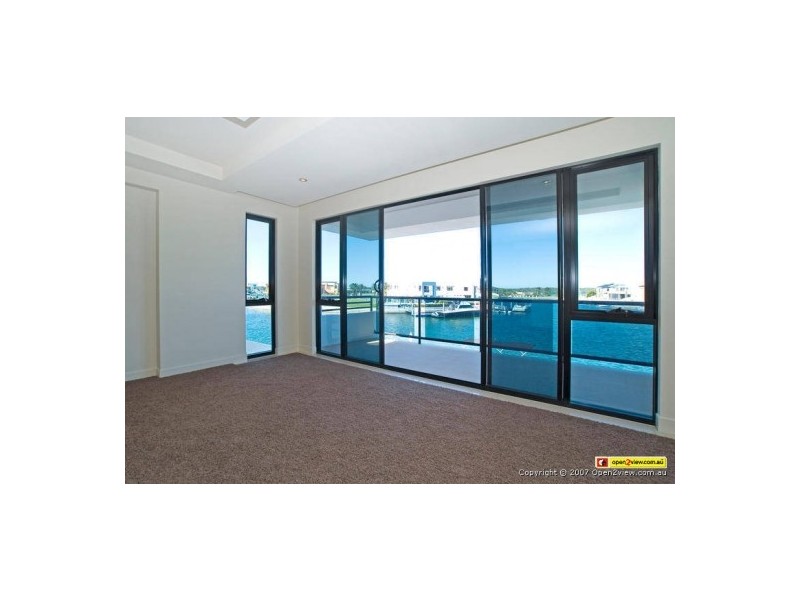 Paradise Point QLD 4216