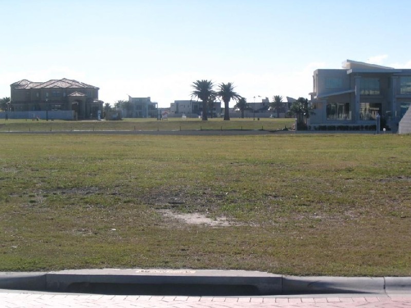 Paradise Point QLD 4216