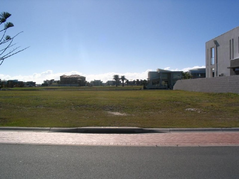 Paradise Point QLD 4216