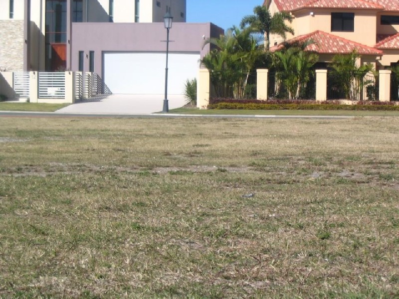 Paradise Point QLD 4216