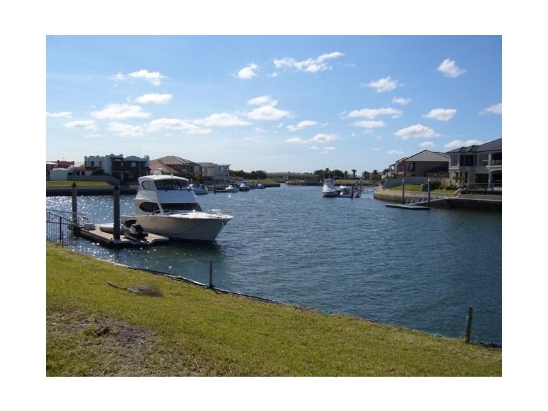 Paradise Point QLD 4216