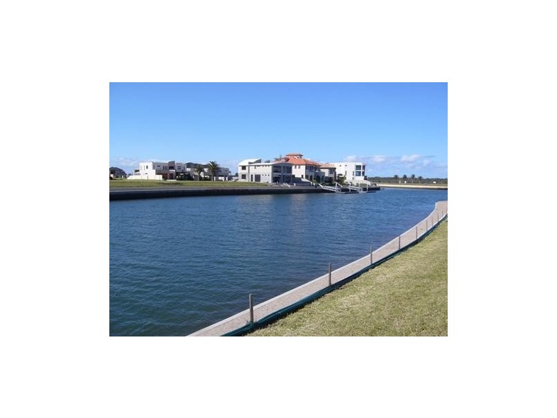 Paradise Point QLD 4216