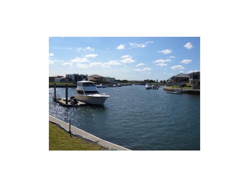 Paradise Point QLD 4216