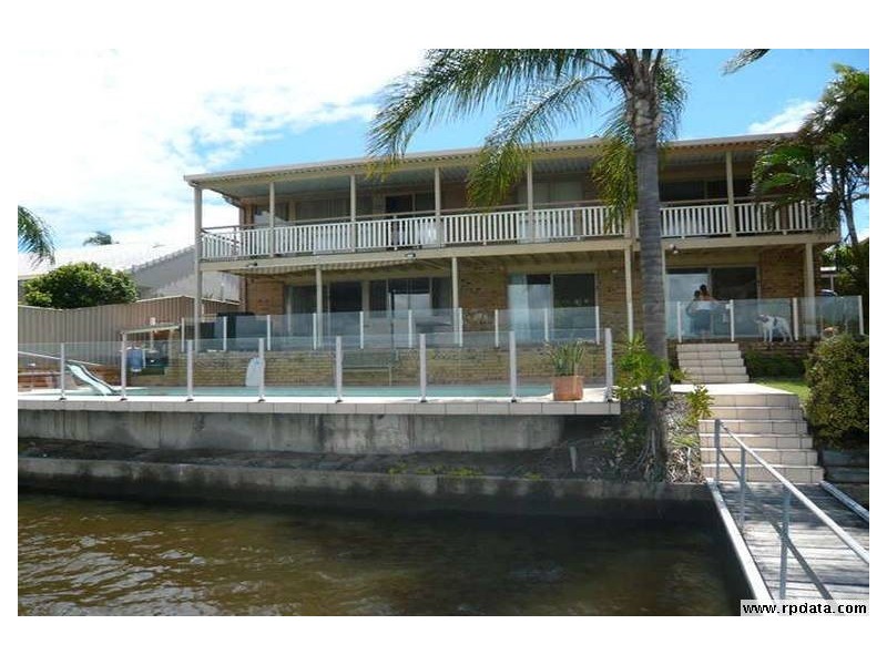 28 Longboat Drive, Biggera Waters QLD 4216