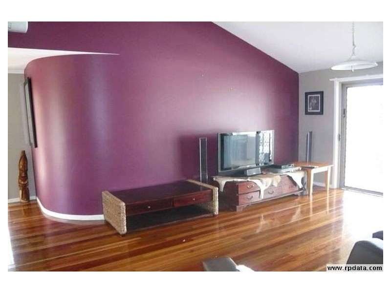 28 Longboat Drive, Biggera Waters QLD 4216