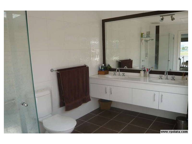 28 Longboat Drive, Biggera Waters QLD 4216