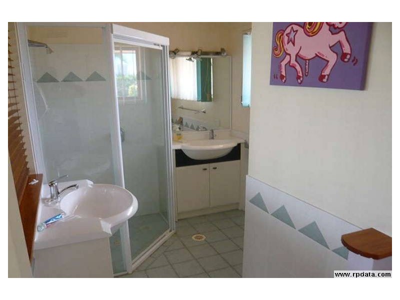 28 Longboat Drive, Biggera Waters QLD 4216