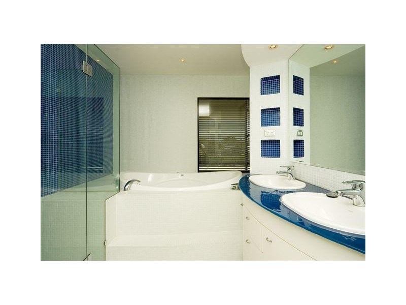 Hope Island QLD 4212