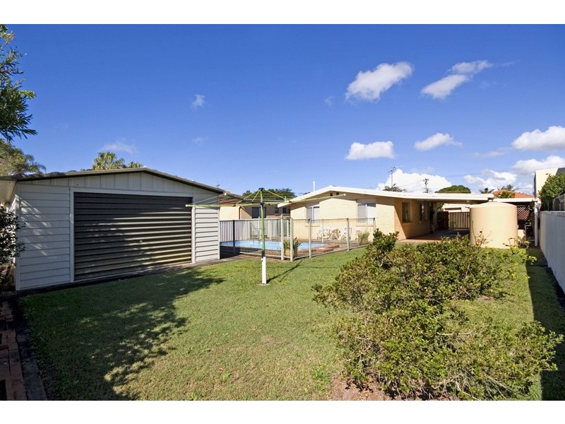27 Nankeen Avenue, Paradise Point QLD 4216