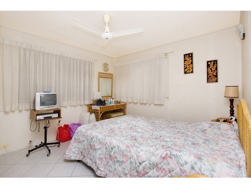 27 Nankeen Avenue, Paradise Point QLD 4216