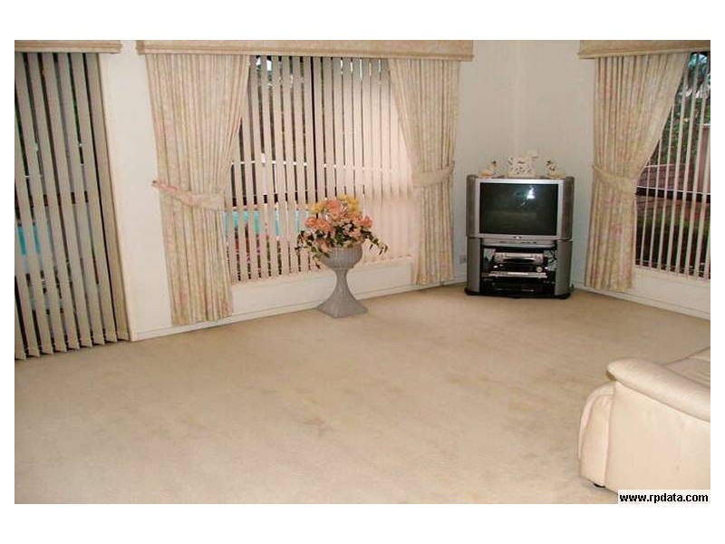 1 Cayman Court, Runaway Bay QLD 4216