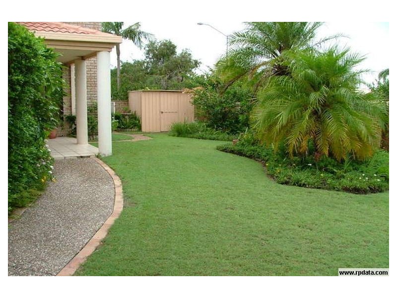 1 Cayman Court, Runaway Bay QLD 4216